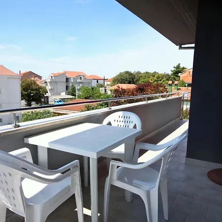 Апартаменты Apartments By The Sea Petrcane, Zadar - 3283 *