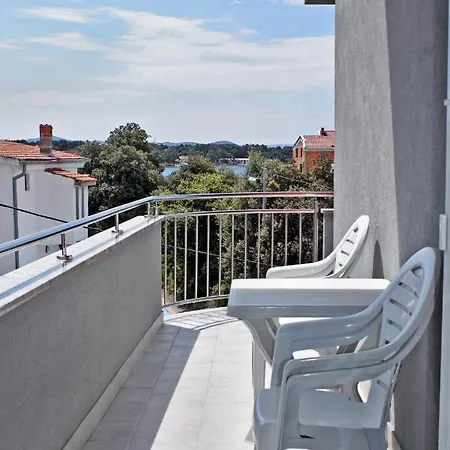 Apartments By The Sea Petrcane, Zadar - 3283 Апартаменты *